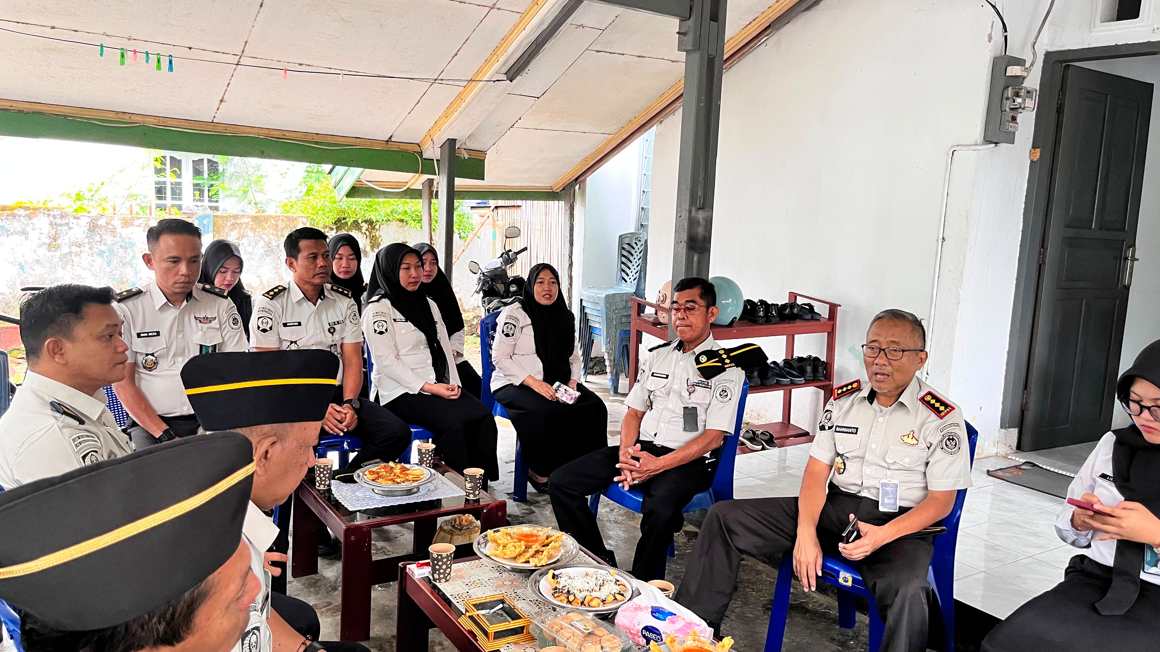 Perkuat Koordinasi Pelaksanaan Tugas, Kalapas Watampone Pimpin Coffee Morning